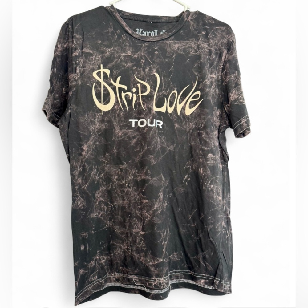 NWT Karol G Shirt Mens L $trip Love Tour 2022 Concert Tee Barbed Wire Music